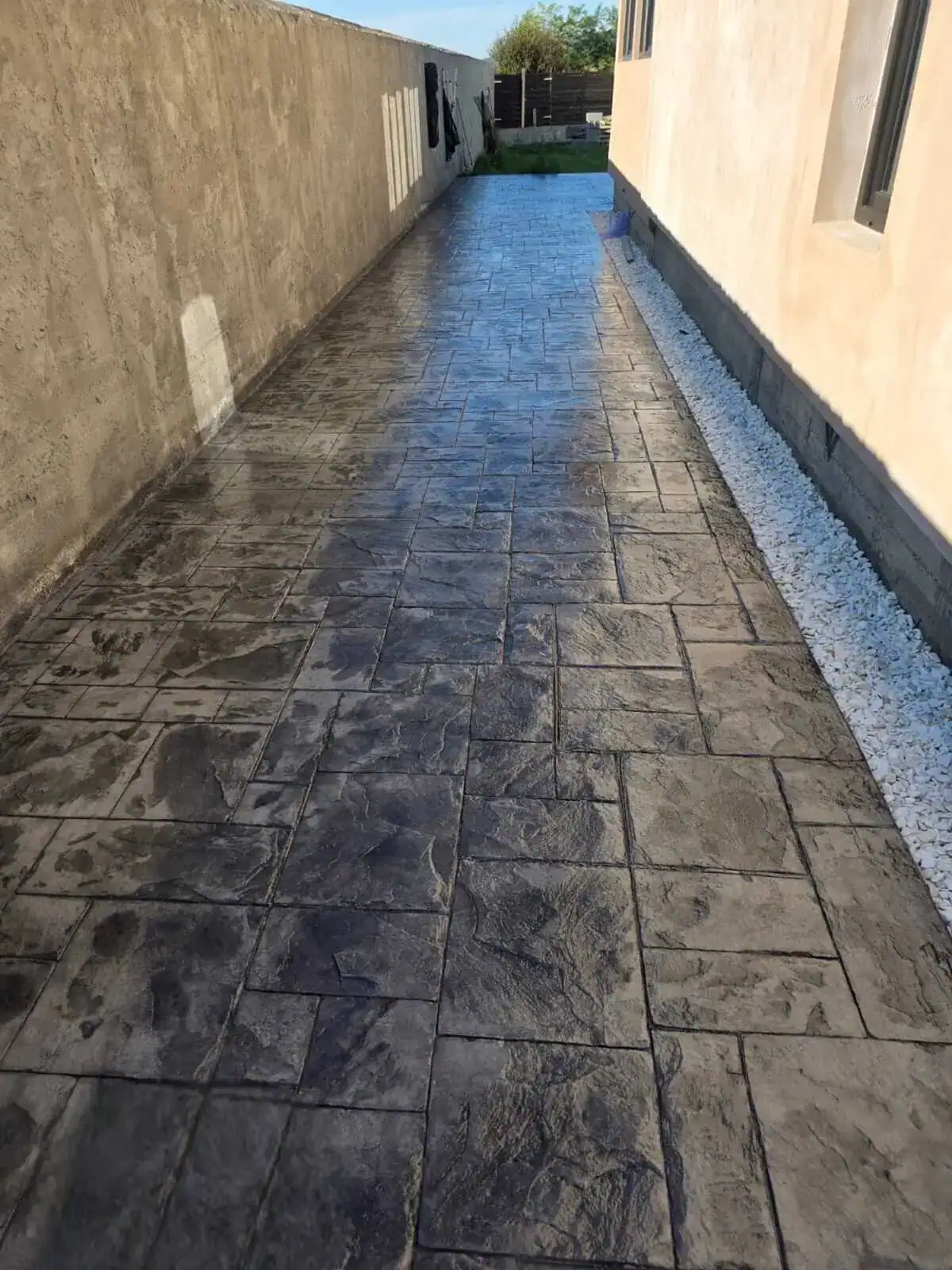 Beton amprentat curte acces auto Sector 3 București